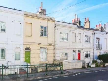 30 Viaduct Road