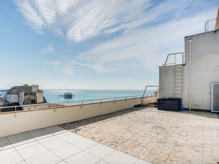 95 Embassy Court Kings Road, Brighton - BN1 2PX